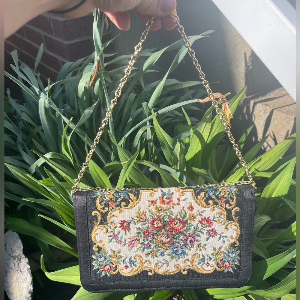 Vintage Floral Tapestry Chain Hand Bag - Black & Multicolor